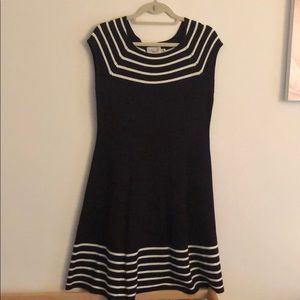 ELIZA J SHORT SLEEVE BLACK & WHITE SWEATER DRESS